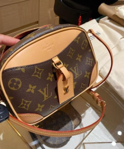 LVルイヴィトンDEAUVILLEミニカメラバッグ