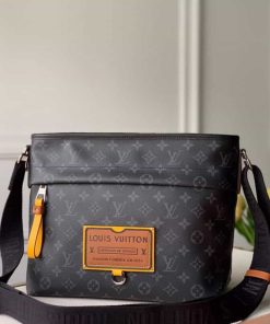 Louis Vuitton LV Besace Zippee