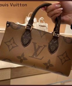 新作 LOUIS VUITTON オンザゴー EW 2023 AW 新作 バッグ