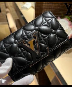 【上品なデザイン♪】Louis Vuitton ポルトフォイユ・カプシーヌ M83666