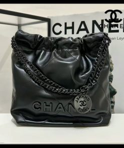 【大人気♪新作】CHANEL★22 ミニハンドバッグ オールブラック