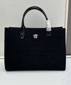 Versace 新作デニムトートバッグ